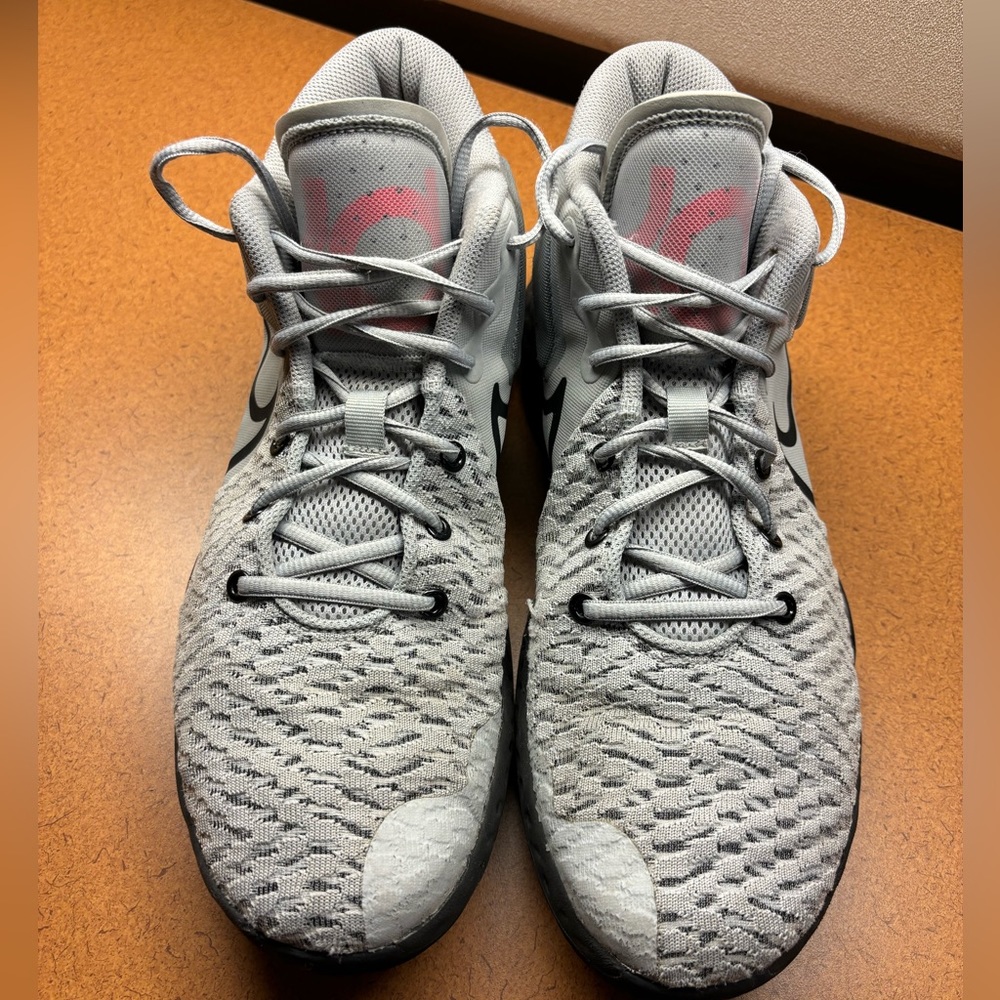 Nike Shoes Mens 11.5 KD Trey 5 Light Grey Smoke Black CK2090-001 Kevin Durant